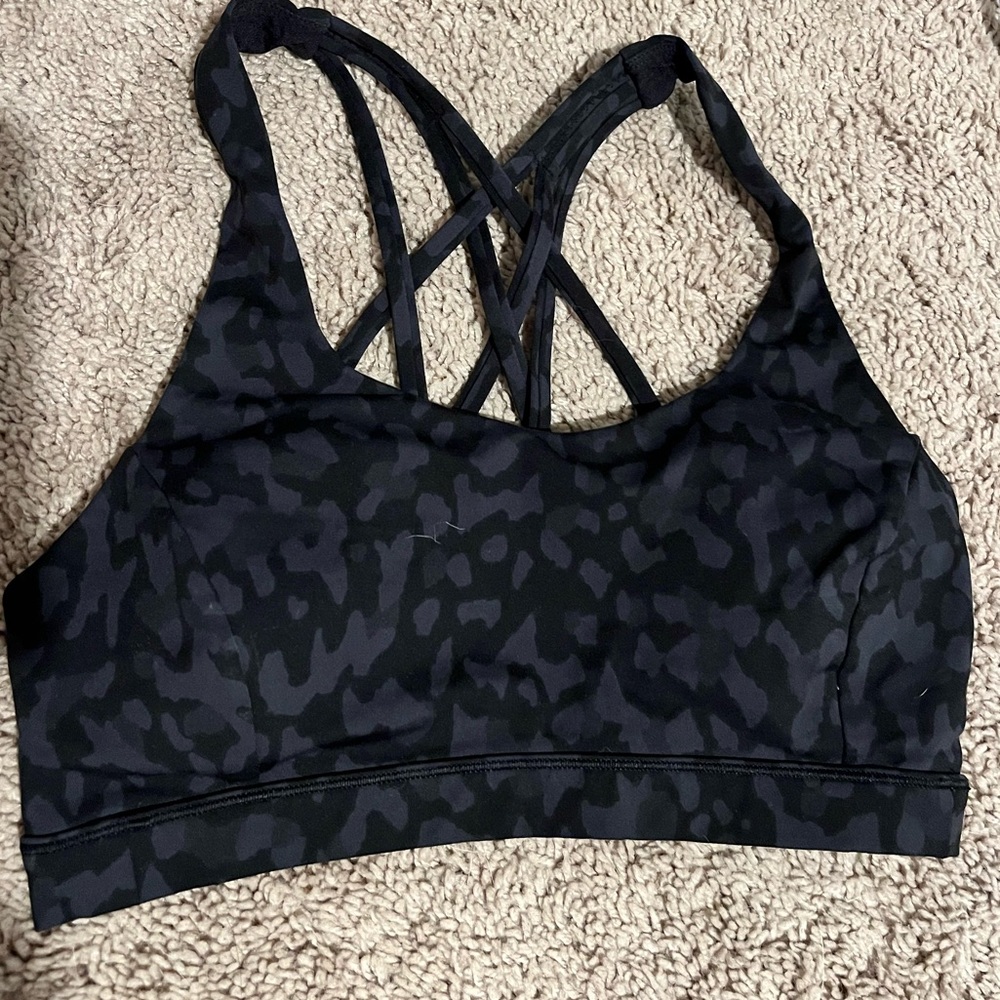 Lululemon Energy Bra in Black Leopard Print - Picture 1 of 2